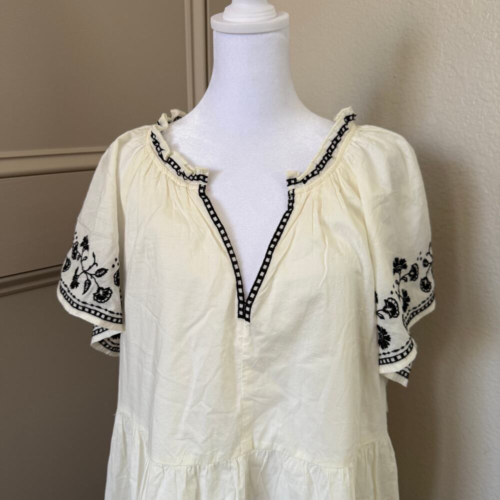 NWT Old Navy Women's Cream and Black Embroidered Mini Swing Dress Size L Cotton - Picture 2 of 7